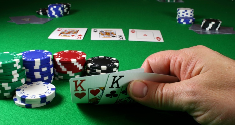 Panduan Bermain Texas Poker Online
